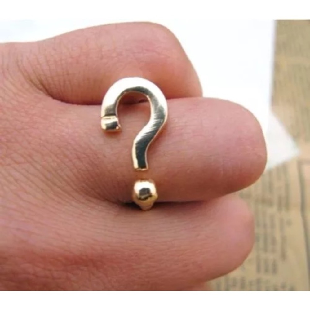 🌼5 for $25🌼 Gold Question Mark Ring
